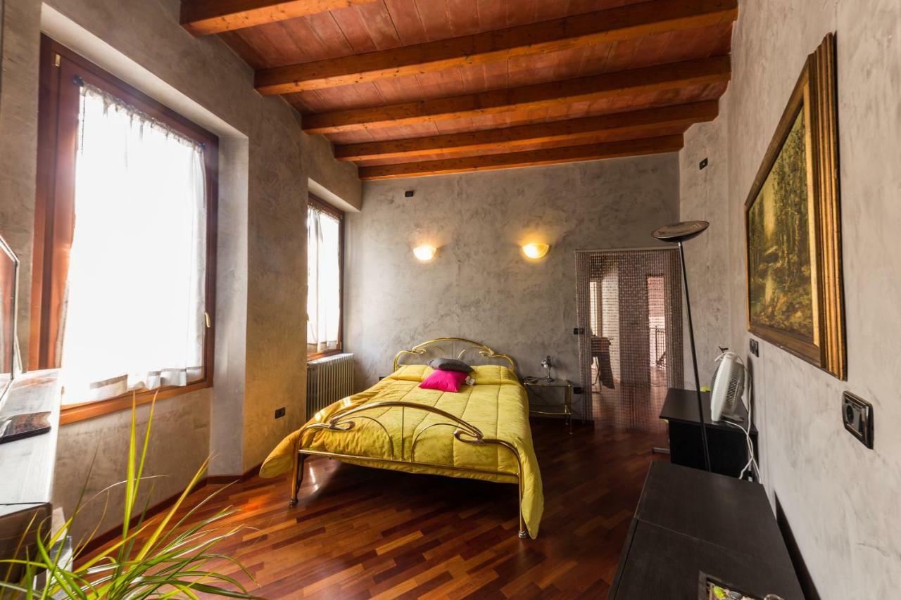 スルツァーノ Wake Surf House Bed & Breakfast エクステリア 写真